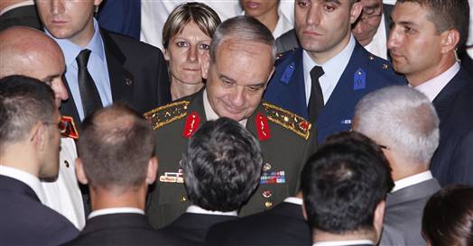 ilker başbuğ