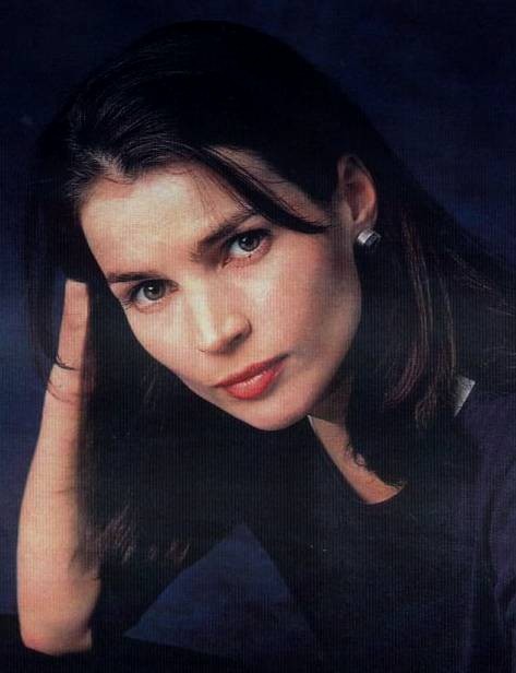 julia ormond