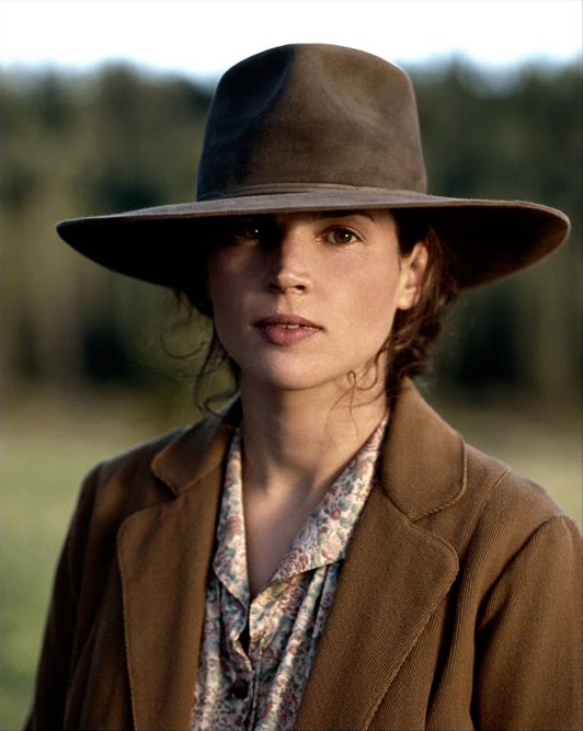 julia ormond